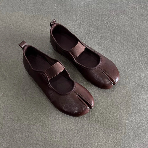 New Buckle Slip-on Flat Shoes for Women in Spring and Autumn, Japanese Split-toe Casual