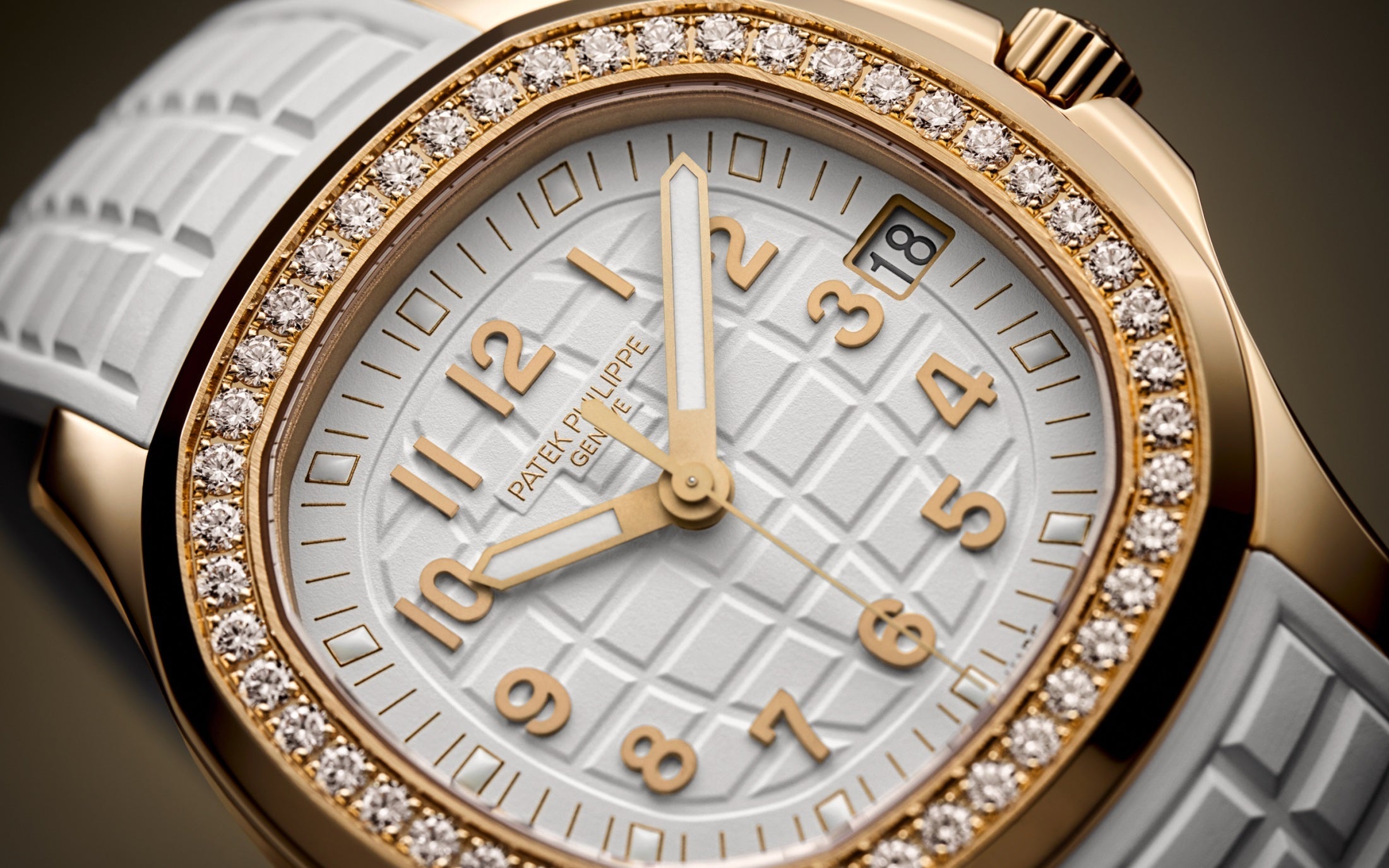 Aquanaut Luce, 18k Rose Gold, 38, 8mm, Ref# 5268/200R-001
