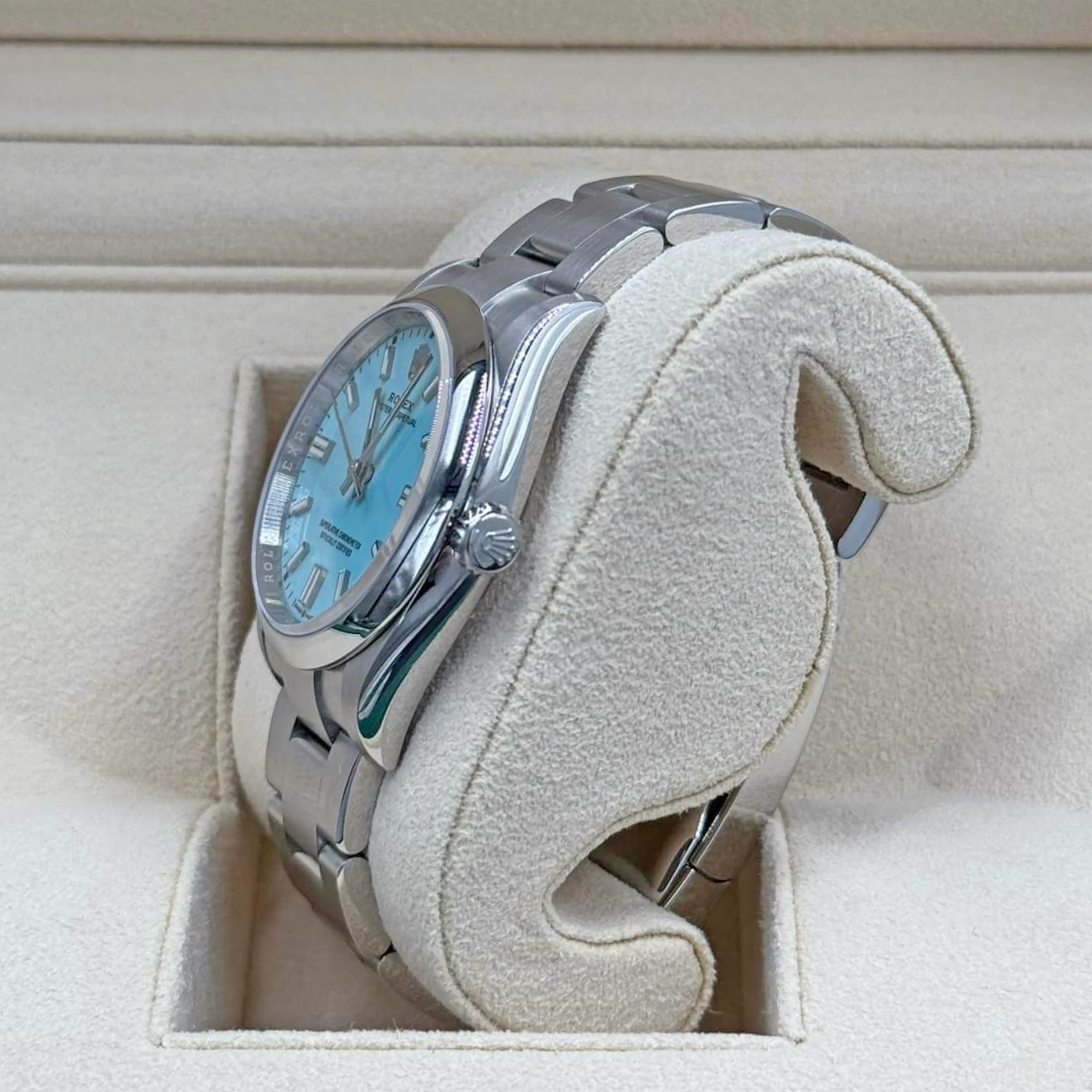 Oyster Perpetual 36, Turquoise blue dial, 36mm, Oystersteel Ref# 126000-0006