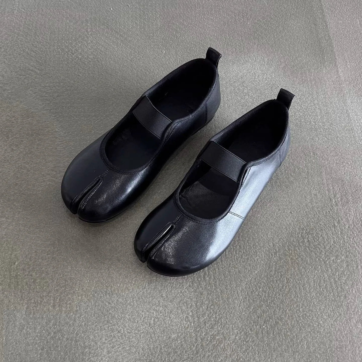 Japanese Split-Toe Tabi Flats with Adjustable Buckle, EU 35–42