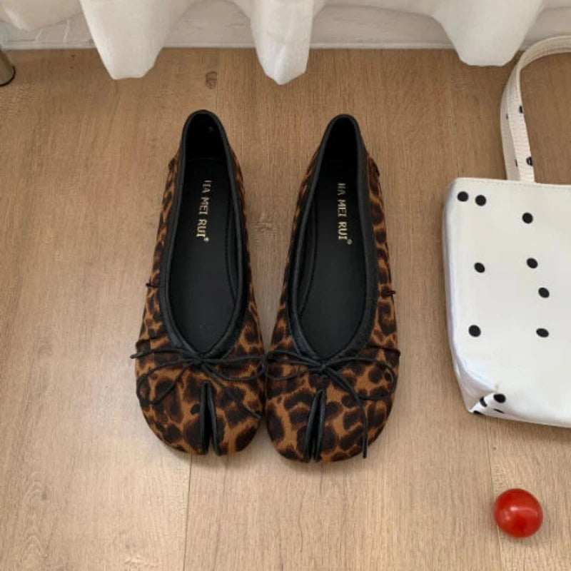 Satin Split-Toe Ballet Flats with Butterfly Bow and Pearl, EU 35–40