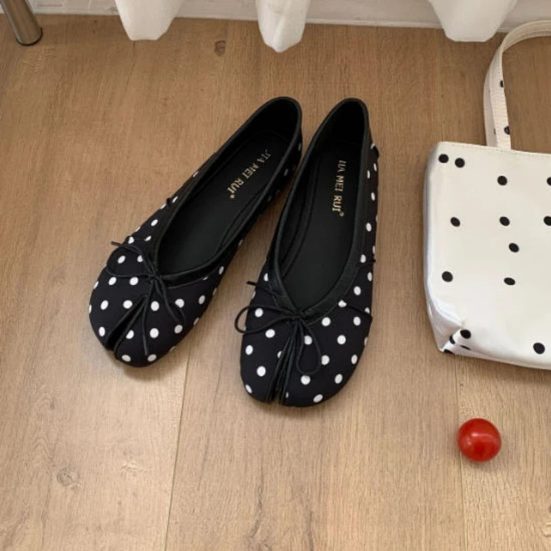 Satin Split-Toe Ballet Flats with Butterfly Bow and Pearl, EU 35–40