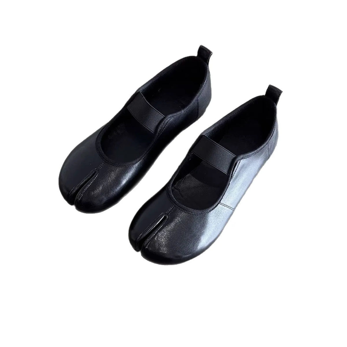 New Buckle Slip-on Flat Shoes for Women in Spring and Autumn, Japanese Split-toe Casual