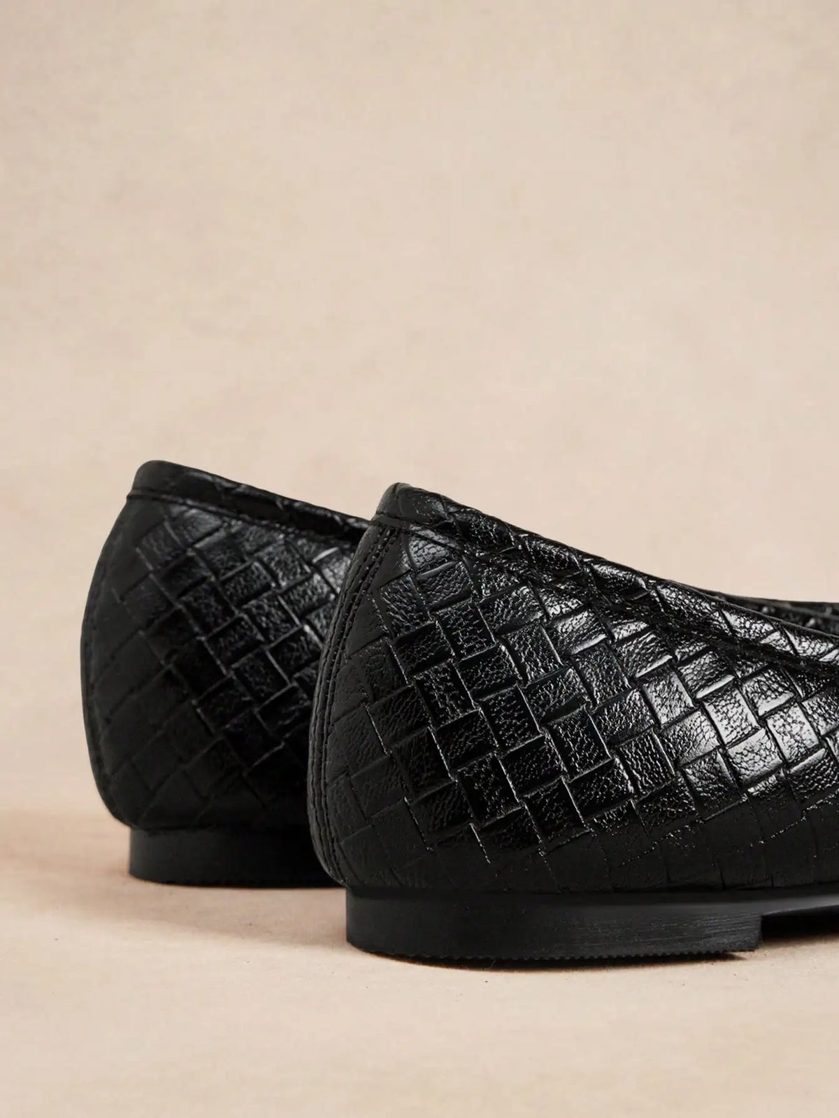 Retro Black Split-Toe Ballet Flats with Bow and Soft Sole, EU 36–41 - image 5