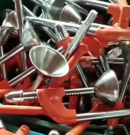 Stainless Steel Manual Citrus Juicer for Home and Commercial Use - image 5
