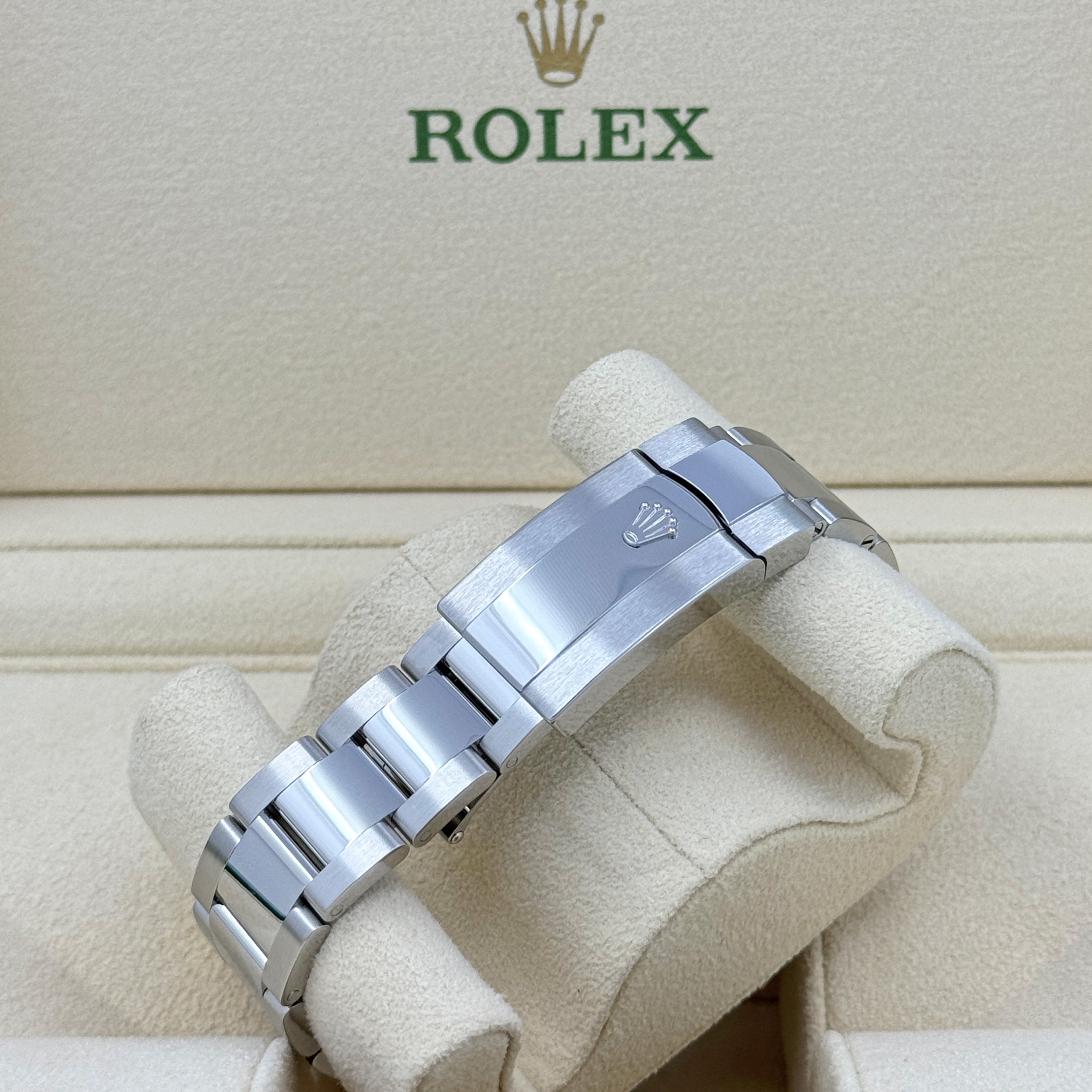 Datejust 36, Stainless Steel and 18k White Gold, 36mm, Ref# 126234-0022