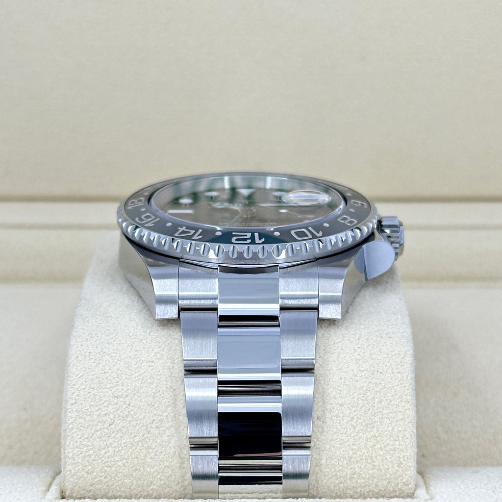 Unworn GMT-Master II, Bruce Wayne, Black, Oyster, Ref# 126710grnr-0004