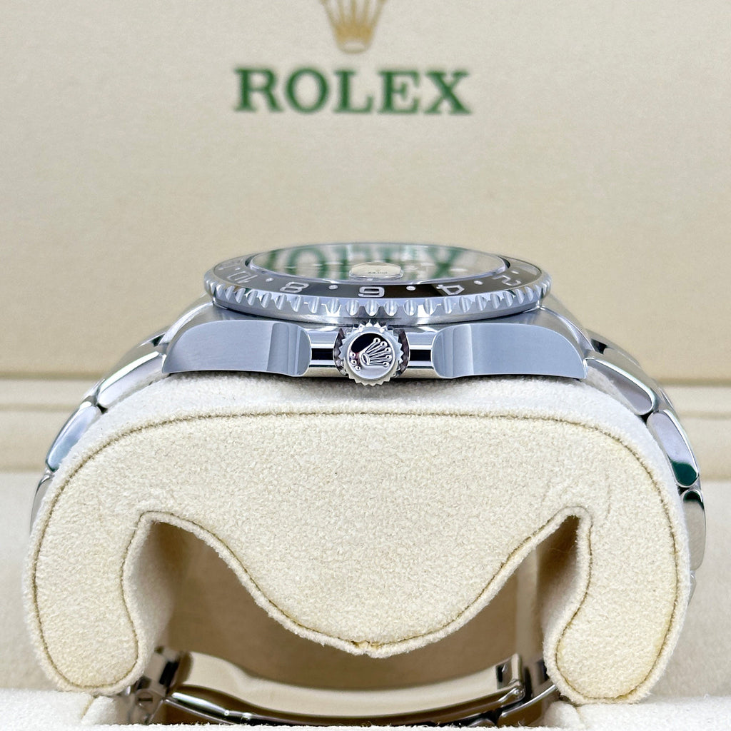 Unworn GMT-Master II, Bruce Wayne, Black, Oyster, Ref# 126710grnr-0004