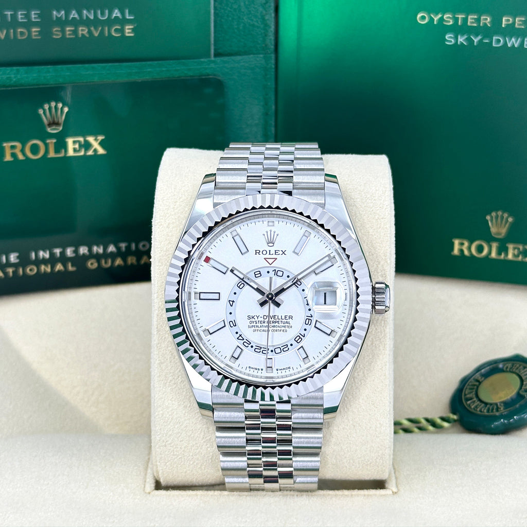 Sky-Dweller, 42mm, Oystersteel and 18k White Gold, White, Jubilee, Ref# 336934-0004