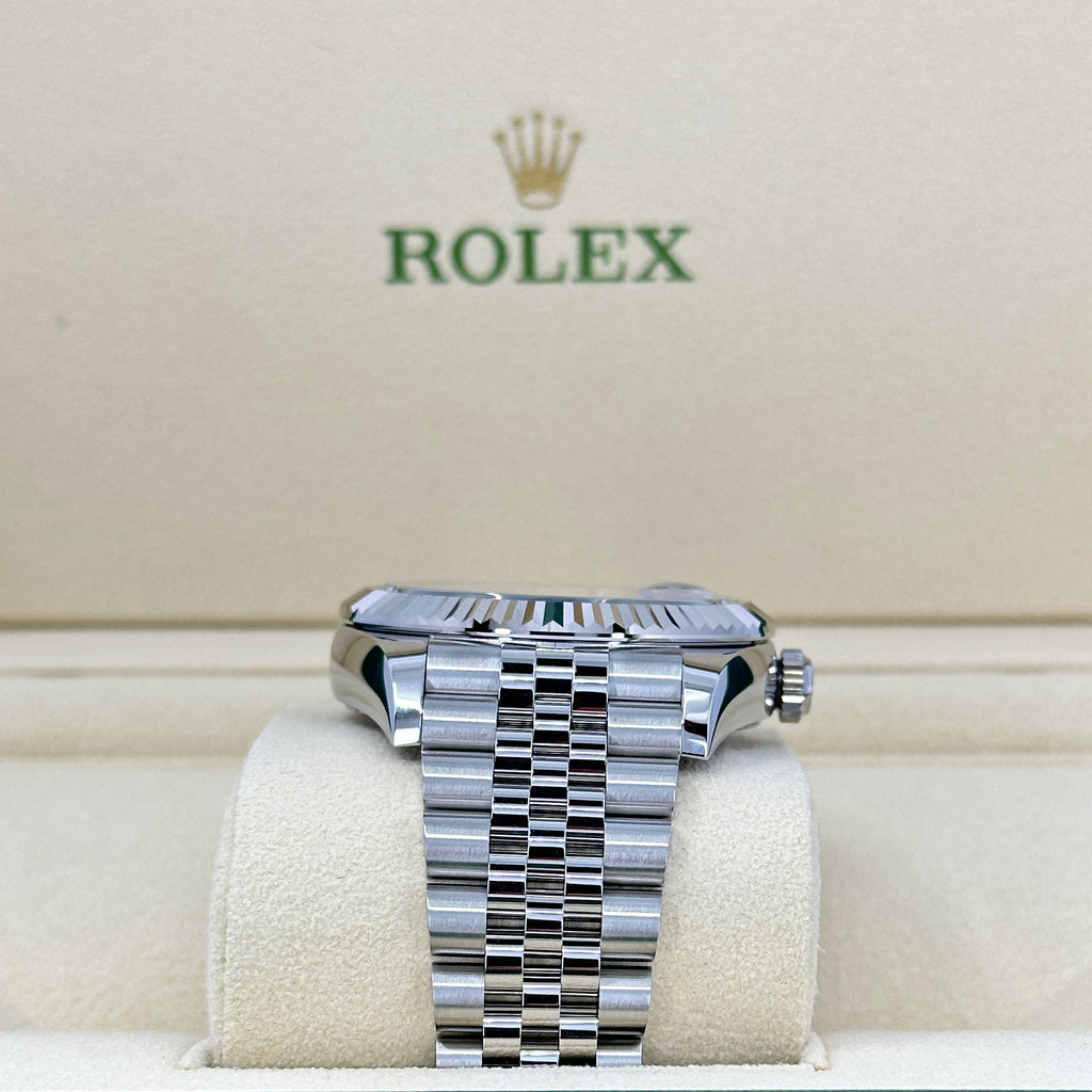 Sky-Dweller, 42mm, Oystersteel and 18k White Gold, Blue, Jubilee, Ref# 336934-0006