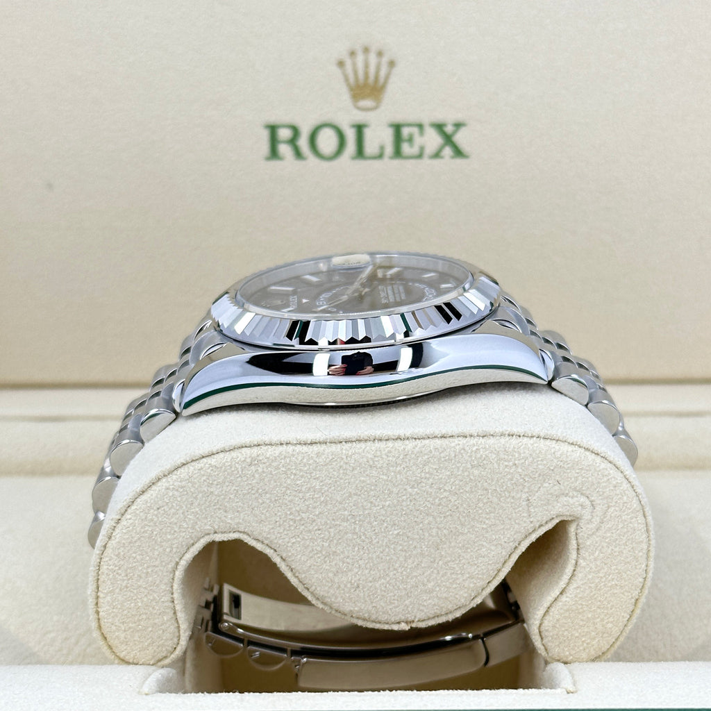 Sky-Dweller, 42mm, Oystersteel and 18k White Gold, Blue, Jubilee, Ref# 336934-0006