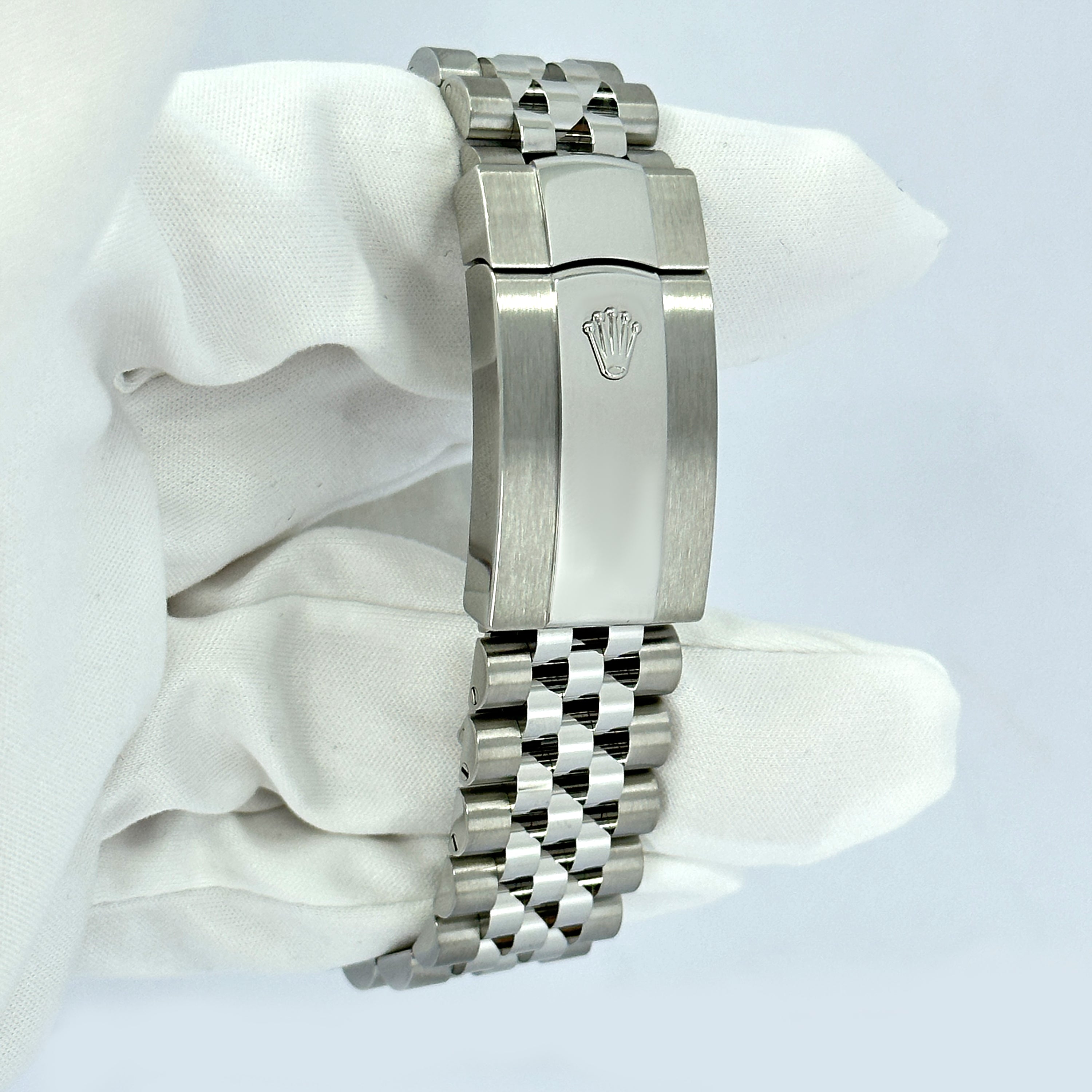 Sky-Dweller, 42mm, Oystersteel and 18k White Gold, Blue, Jubilee, Ref# 336934-0006