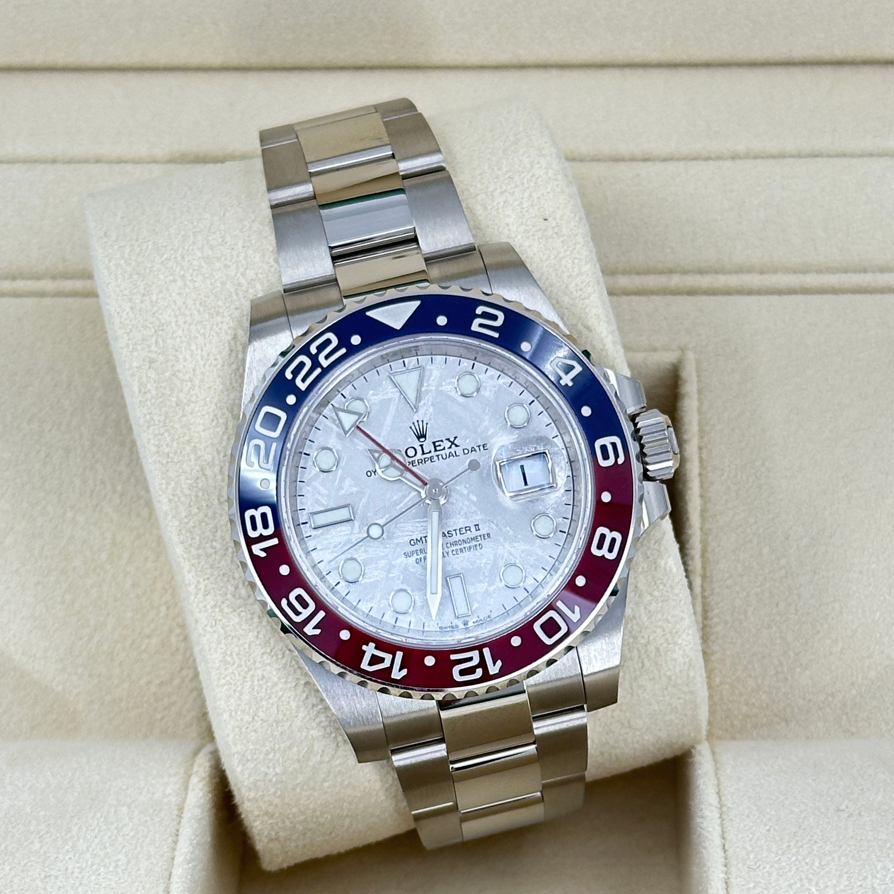 GMT-Master II 18 ct white gold Ref# 126719BLRO-0002