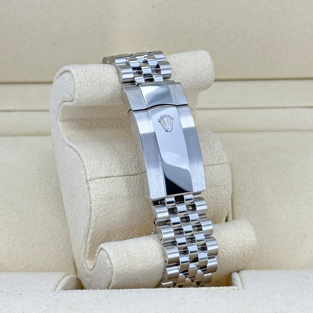 Sky-Dweller, 42mm, Oystersteel and 18k White Gold, White, Jubilee, Ref# 336934-0004