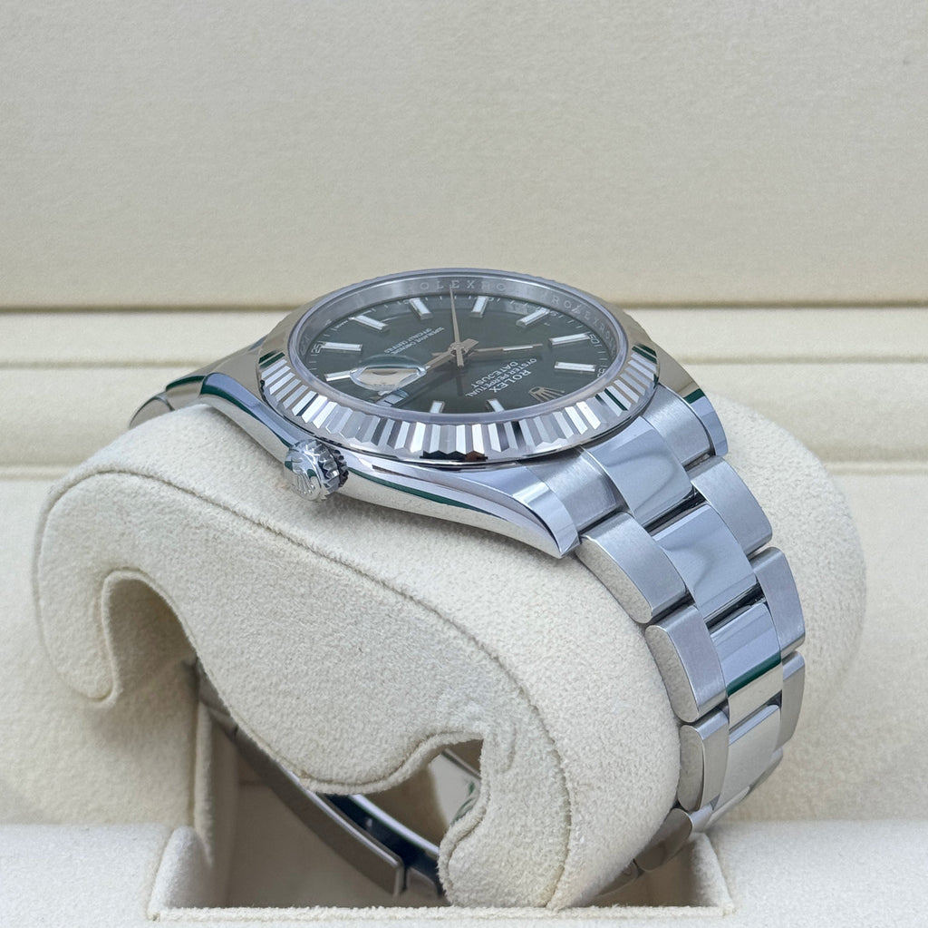 Datejust 41mm, Oystersteel and 18k White Gold, Ref# 126334-0027