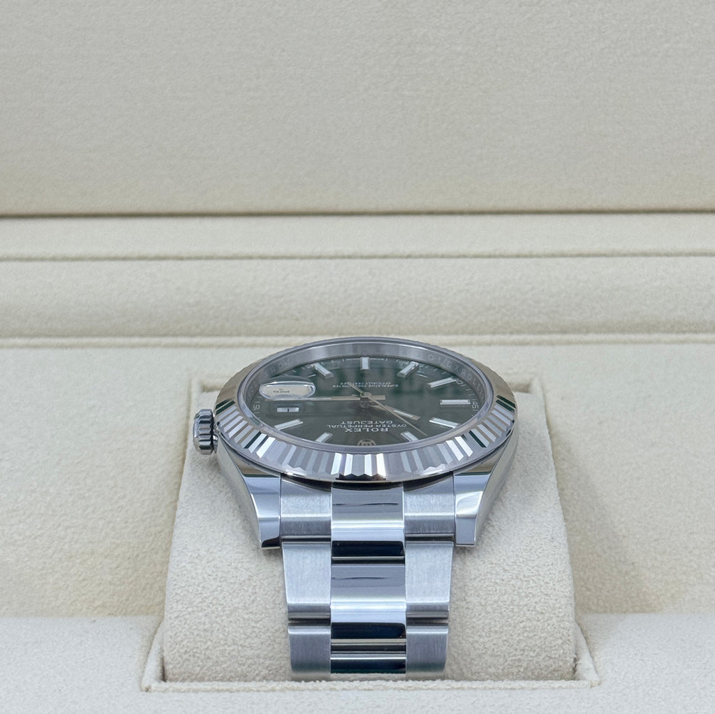 Datejust 41mm, Oystersteel and 18k White Gold, Ref# 126334-0027