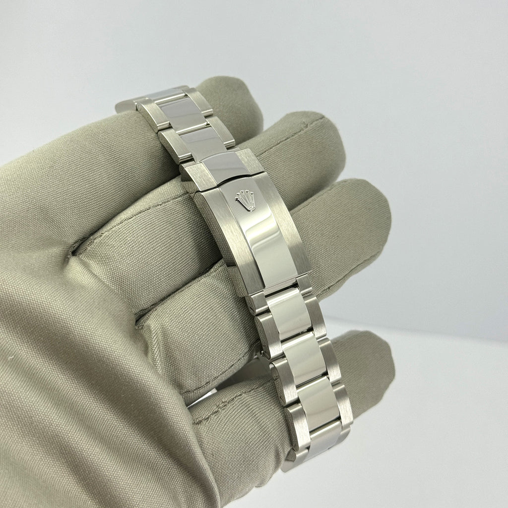 Datejust 41mm, Oystersteel and 18k White Gold, Ref# 126334-0027