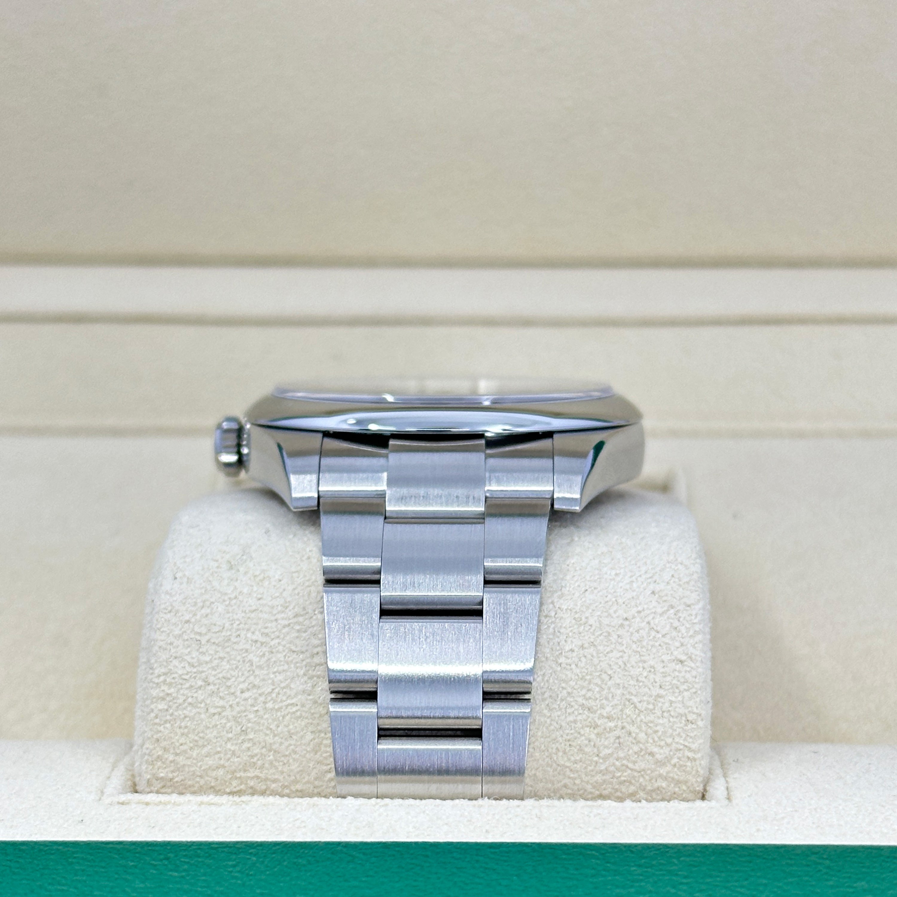 Oyster Perpetual 41 No Date, Oystersteel, 41mm, Oyster, Ref# 124300-0005
