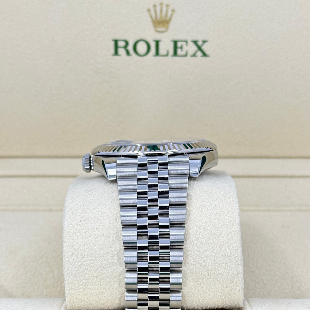 Datejust 41, Stainless Steel and 18k White Gold, 41mm, Ref# 126334-0026