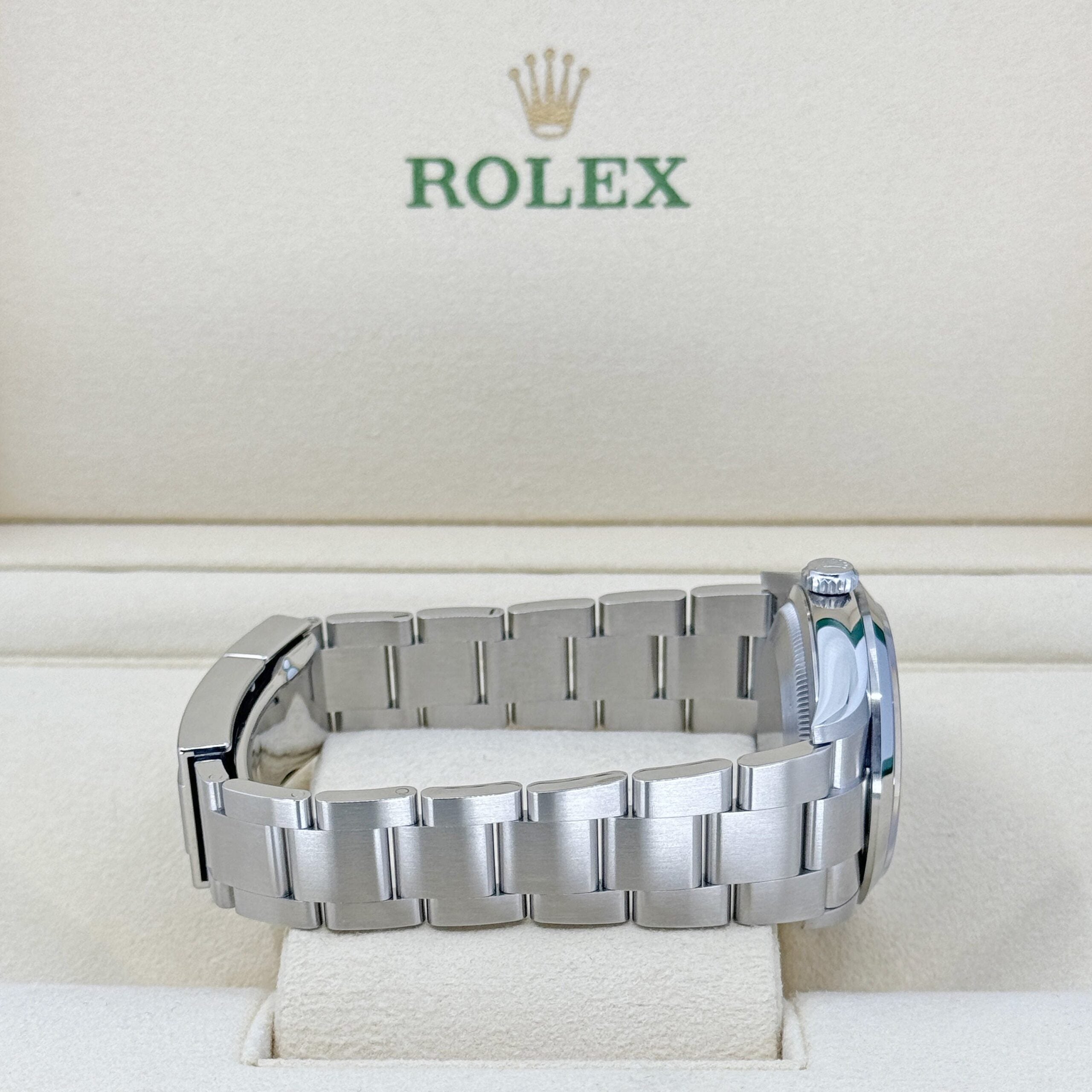 Explorer 36 mm Oystersteel Ref# 124270-0001