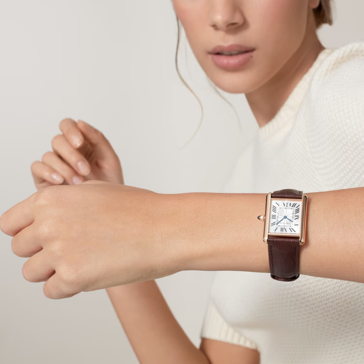 Unworn, Tank Louis, 18k Rose Gold, 33.7mm x 25.5mm, Ref# WGTA0011, box and papers