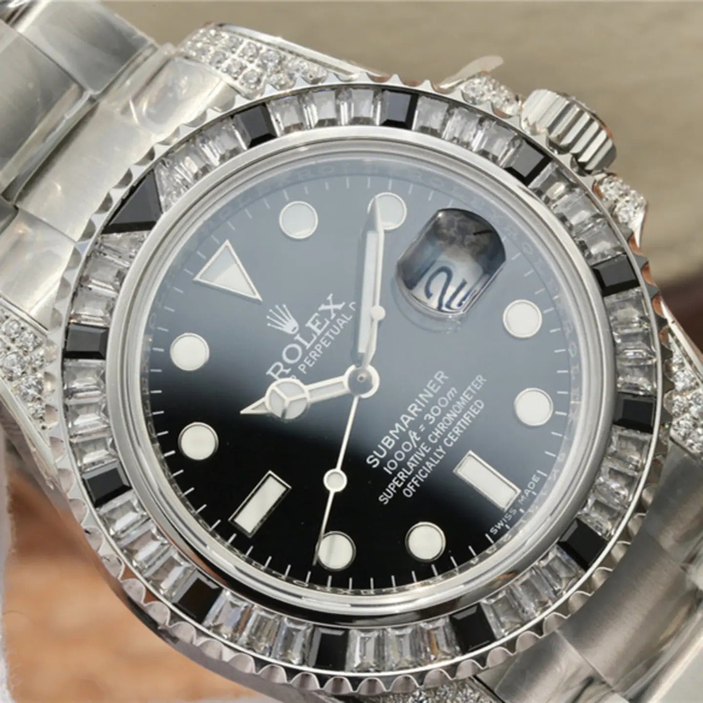 Submariner Date Silver Black Diamond, 40mm, Ref#116610LN