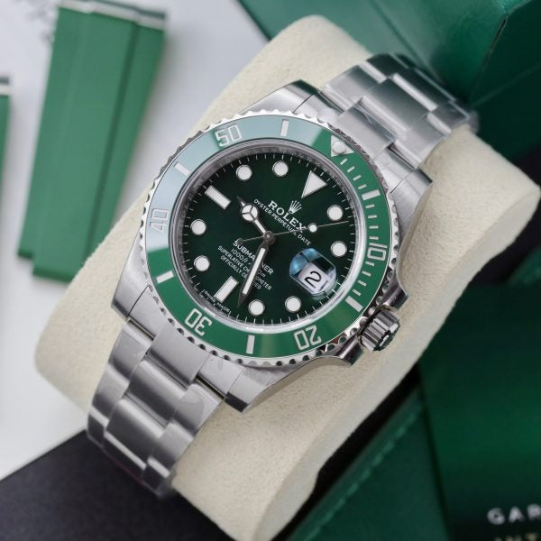 Submariner Stainless Steel “The Hulk” Green Dial Cerachrom Bezel, Ref#116610LV, 41mm