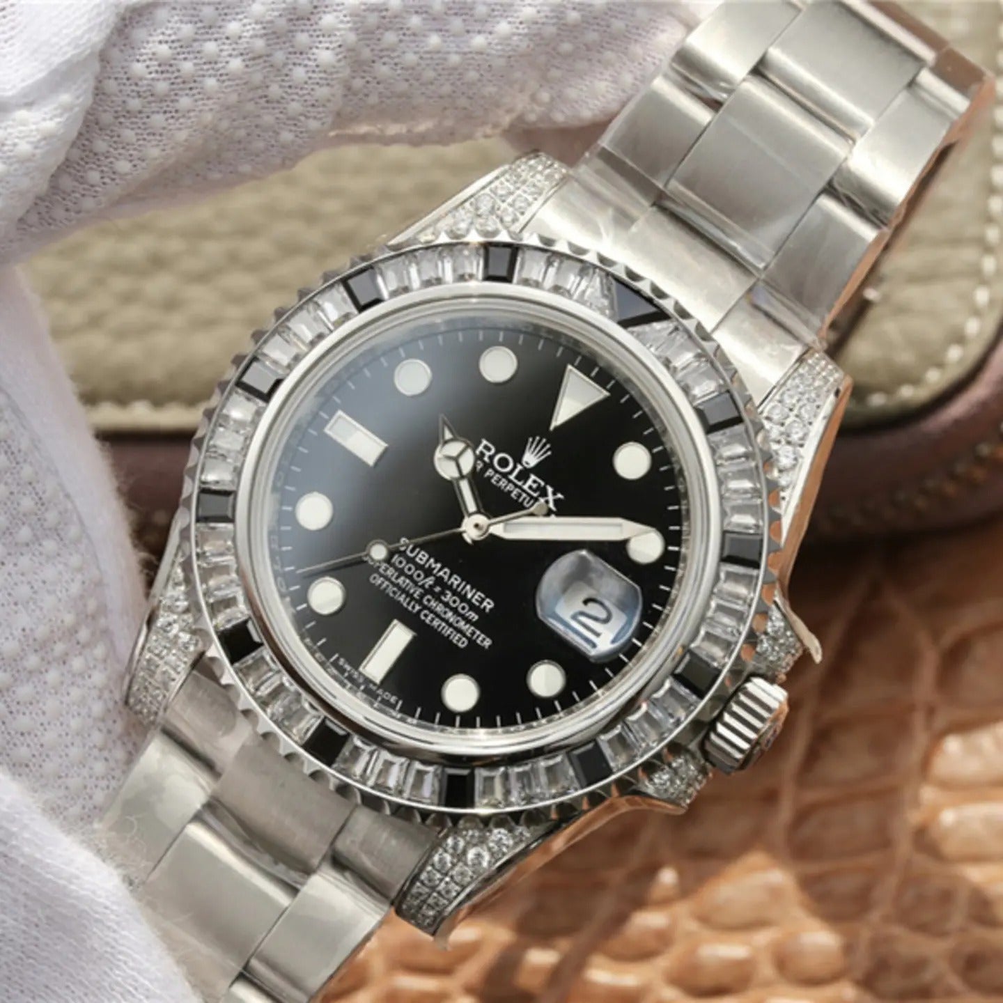 Submariner Date Silver Black Diamond, 40mm, Ref#116610LN