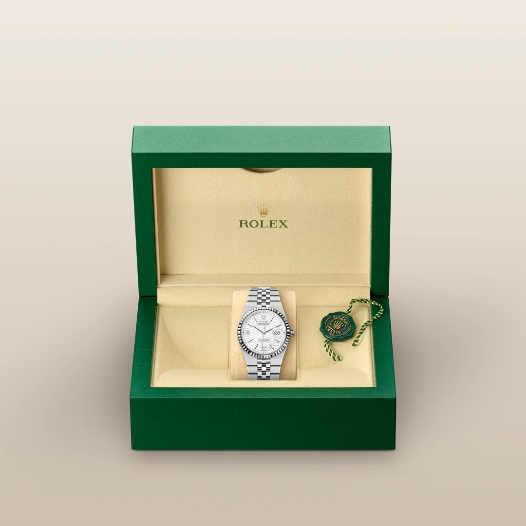 Land-Dweller 36mm Oystersteel & White Gold M127234-0001