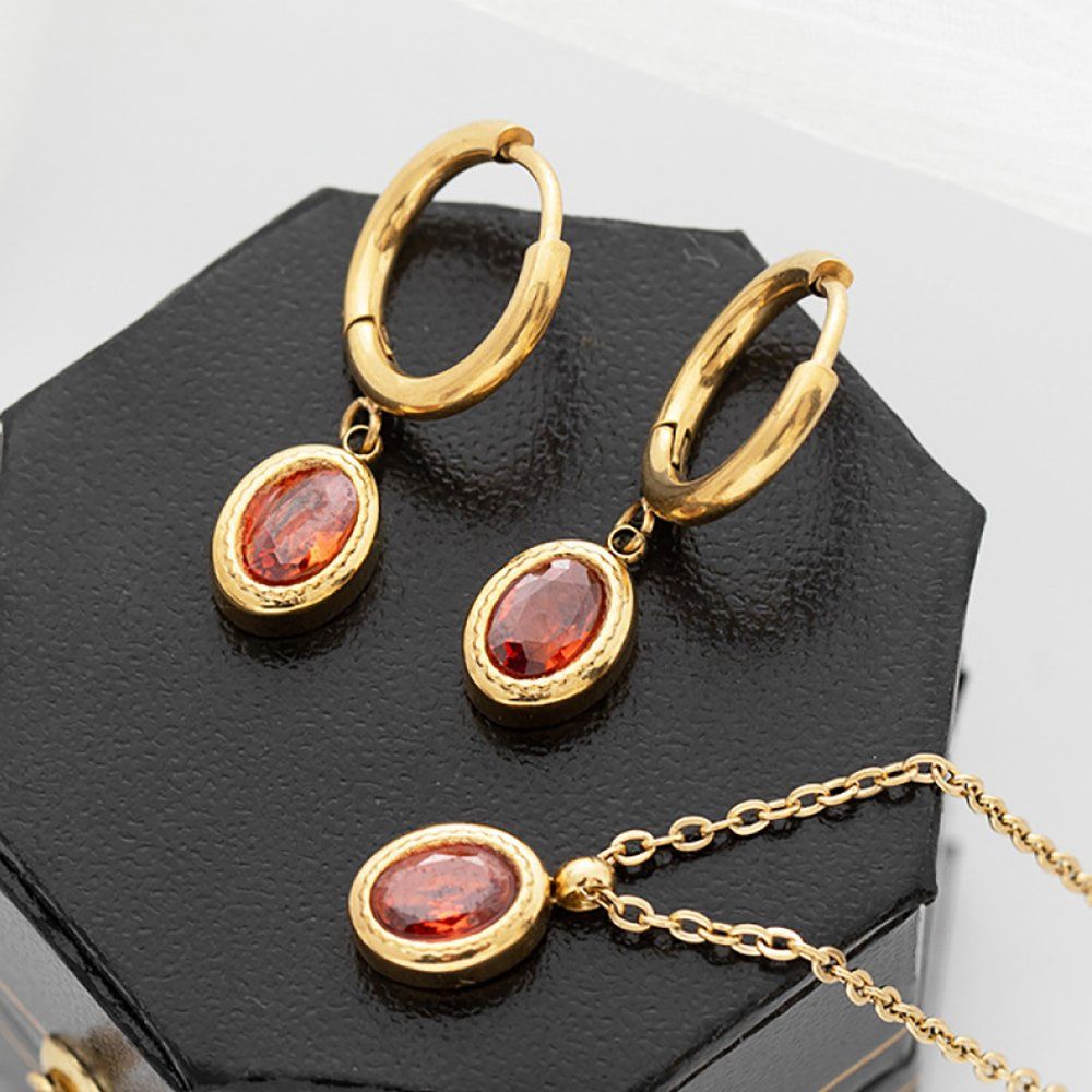 Green Zircon Oval Necklace — Gold Plated Steel