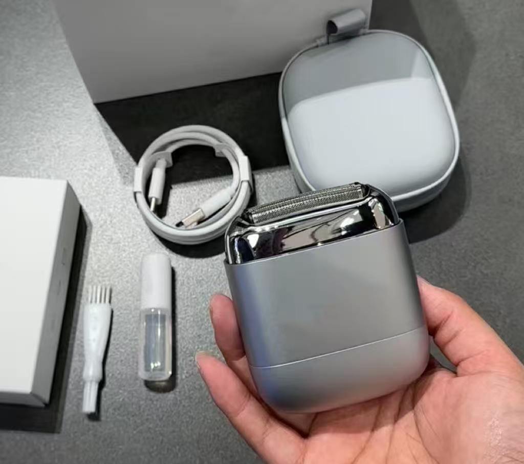 Mini Portable Reciprocating Shaver USB Charging Men Electric Razor for Daily Use